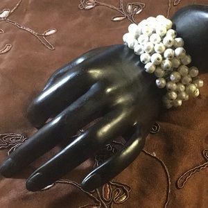 VintageJAPAN faux pearl Cha-cha expansion bracelet